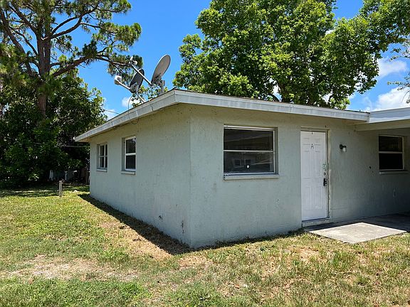 3rd image of 807 66th Ave W #A
