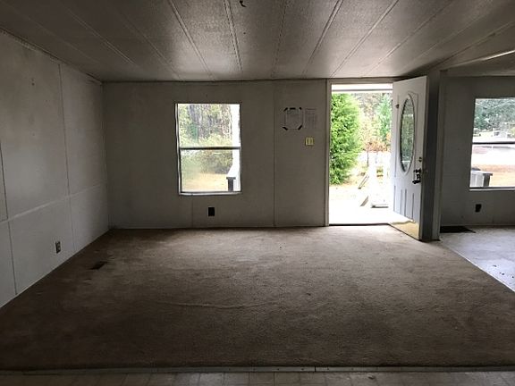 5th image of 1040 Ravenwood Dr