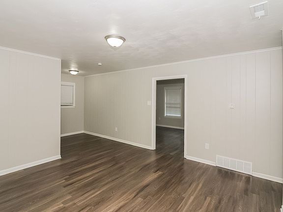 2nd image of 3764 Vanderwood Dr