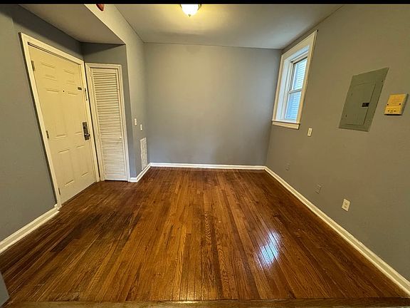 3rd image of 23 Stuyvesant Ave #2D