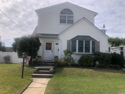 2854 Beverly Road, Oceanside, NY, 11572