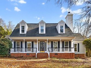 5131 Summer Gate Dr, Charlotte, NC 28226