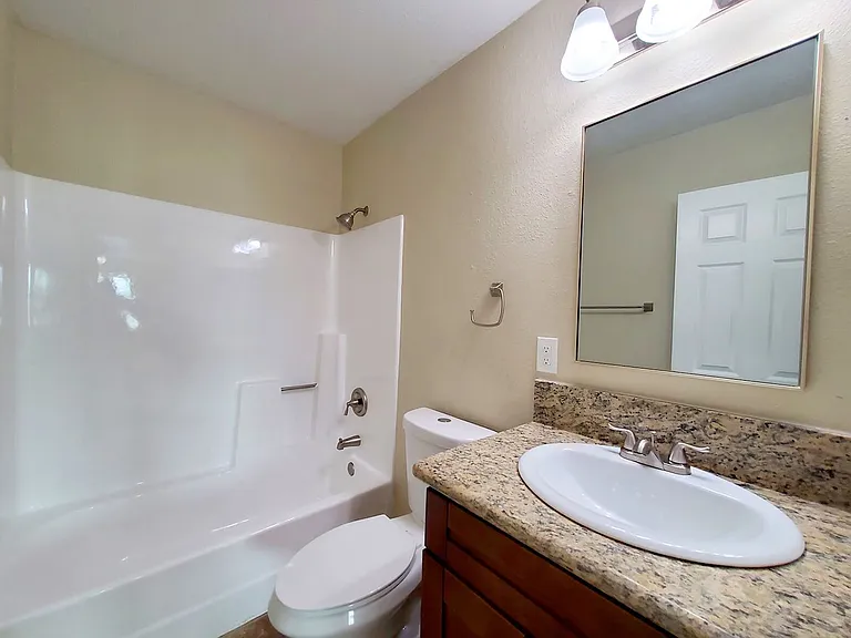 Cinnamon Woods Apartments — Photo 26