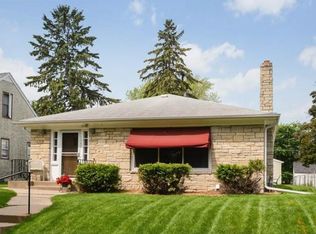 1367 Danforth St, Saint Paul, MN 55117