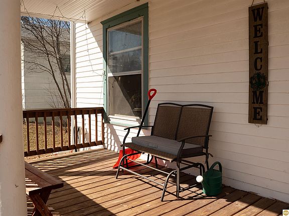 3rd image of 171 Maple St