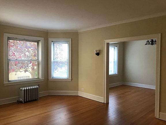 2nd image of 923 Hinman Ave #G3
