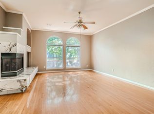 1926 Dapplegrey Ln, Austin, TX 78727