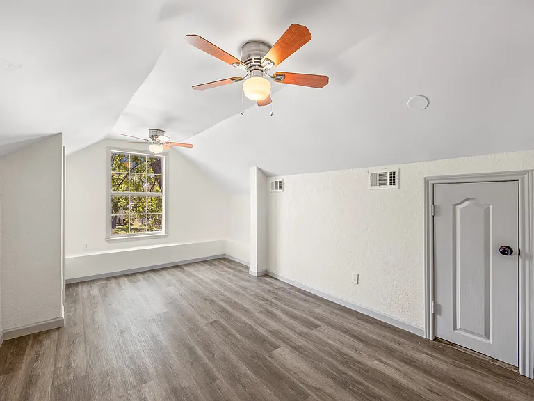 3829 Bryan Ave — Photo 13