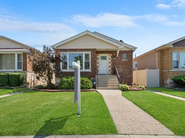 8125 S Albany Ave, Chicago, IL 60652