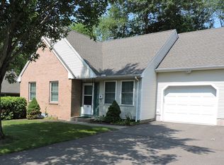 33 Shares Ln UNIT 33, South Windsor, CT 06074