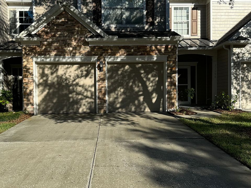 2 Car Garage and 2 Car Driveway