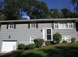 16 Valley View Rd, Norwalk, CT 06851