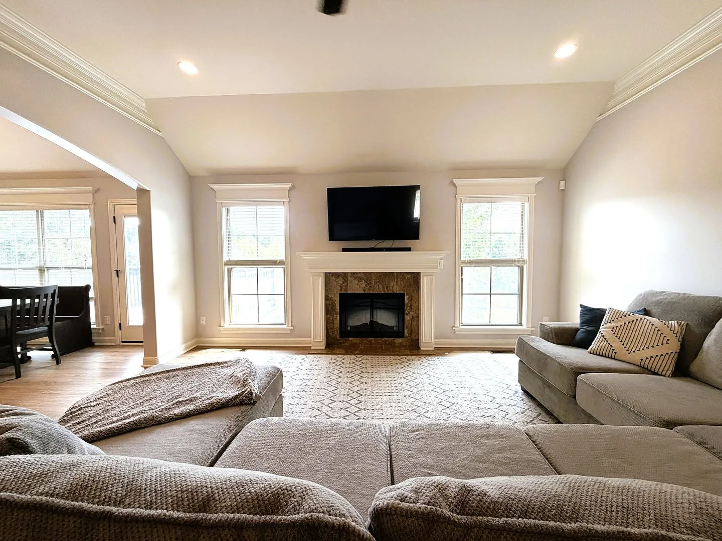 Double-Lot In Autumn Cove — Photo 2