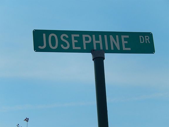 5th image of 20001 Josephine Dr