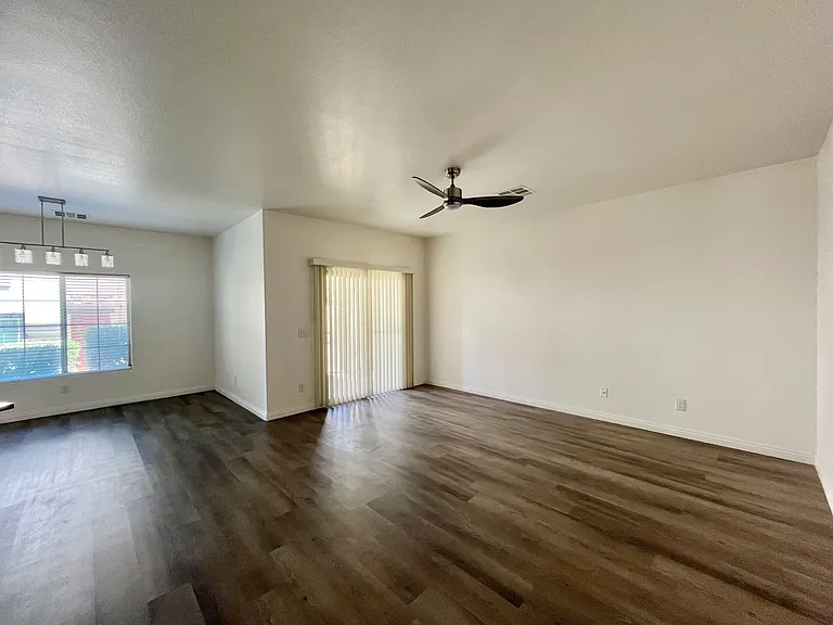 9493 Alma Ridge Ave — Photo 14