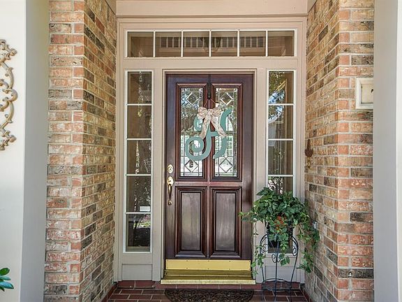 Welcome to 7018 Glenwood Drive!
