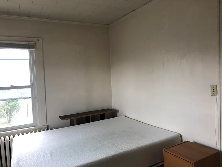 2016 Kendall Ave #2B — Photo 5