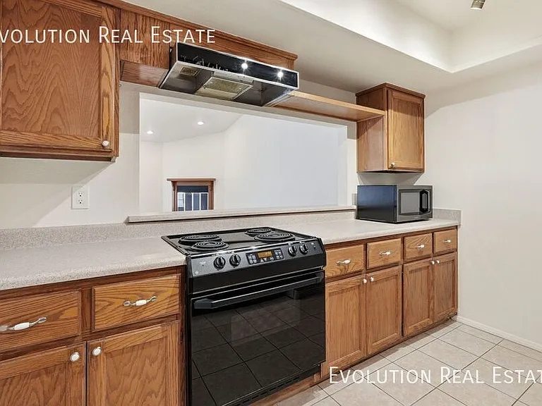 2329 N Recker Rd #86 — Photo 14