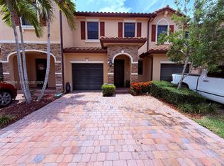 Chateau, Homestead, FL 33033
