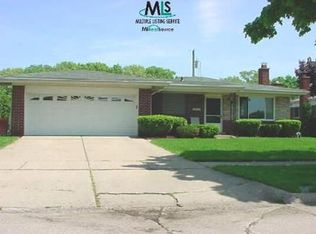25516 E Billette Dr, Warren, MI