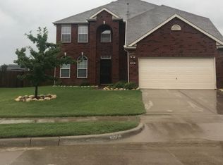 9009 Belvedere Dr, Fort Worth, TX 76244
