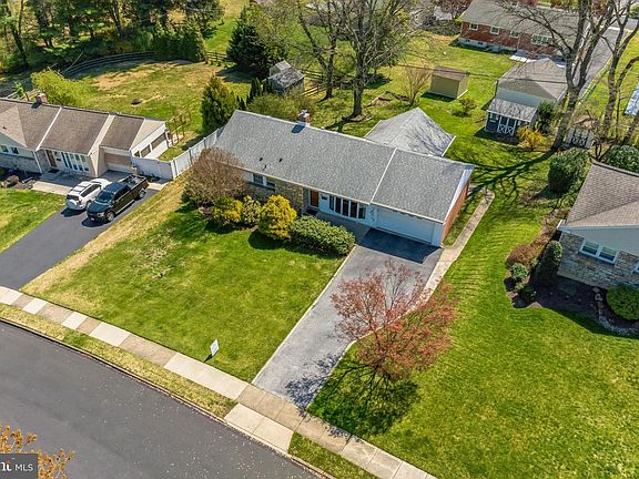 4th image of 307 Yale Ave