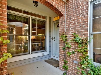 2S725 Parkview Dr, Glen Ellyn, IL, 60137
