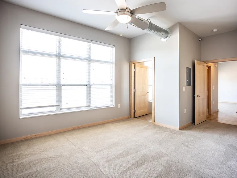 Uptown Exchange Lofts — Photo 10