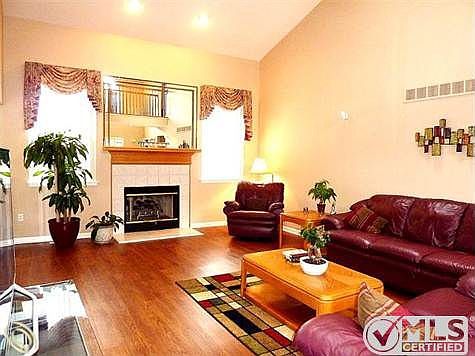 Gorgeous Living Room.