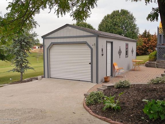 Also a 1-Car Detached Garage