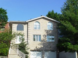 609 Edgewater, RIDGEFIELD, NJ 07657