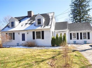 29 Woodruff St, Litchfield, CT 06759