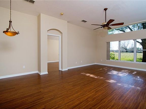 4th image of 7021 Arcadian Ct
