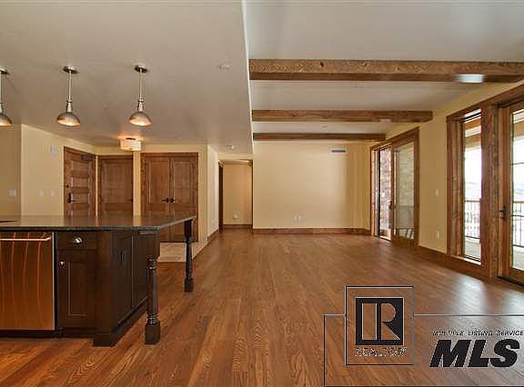 4th image of 2410 Ski Trail Ln #2307