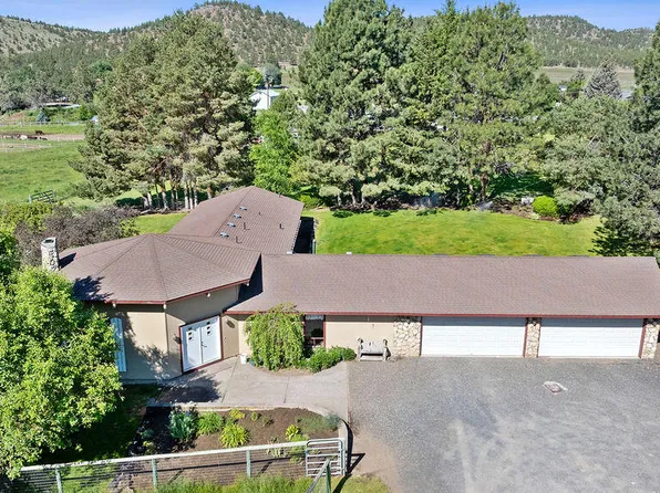 2261 NE Sunrise Ln, Prineville, OR 97754