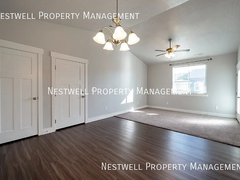 762 N 260 W #LL304 — Photo 3