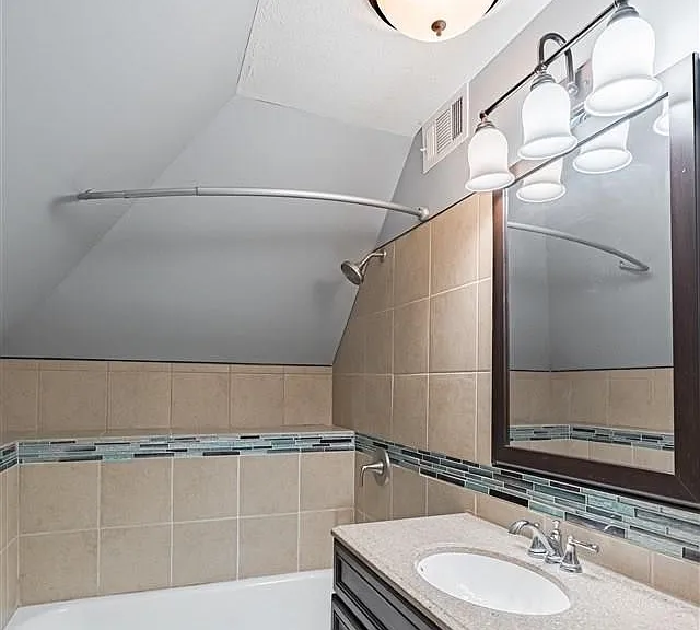 4131 Lake St — Photo 19