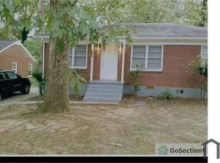 880 Pegg Rd, East Pt, GA 30344