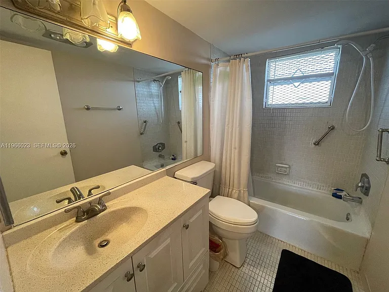 4700 Washington St #507 — Photo 11