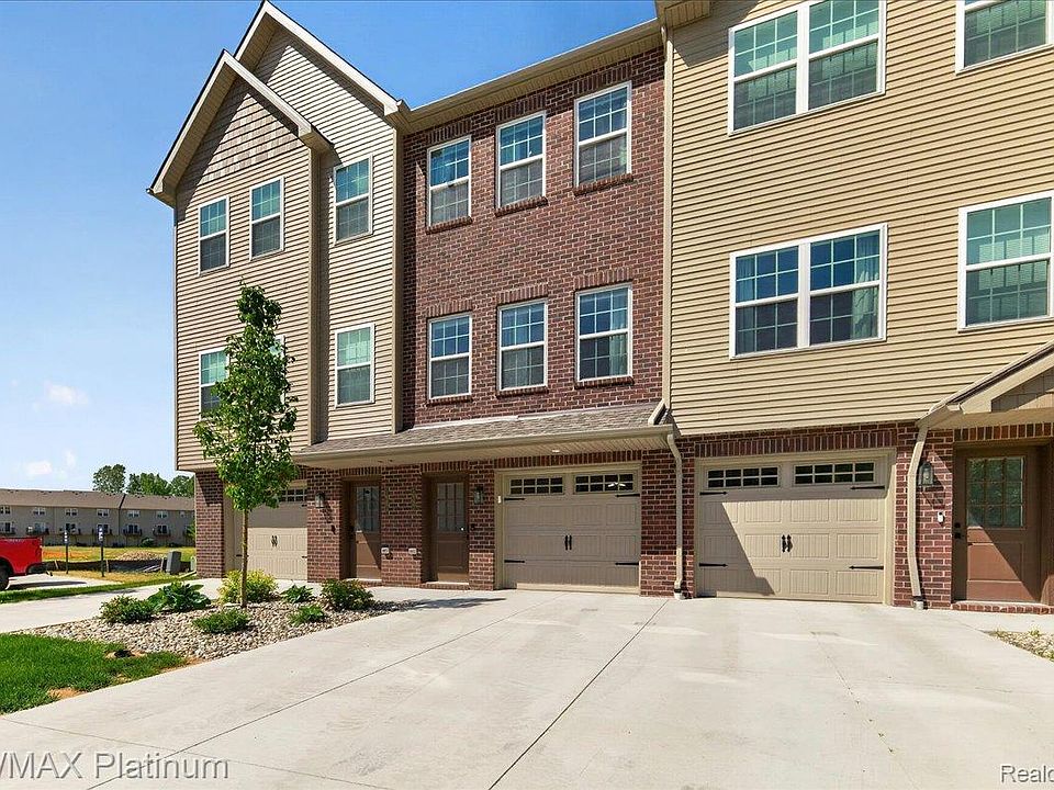 1st image of 1687 Pinecroft Ln