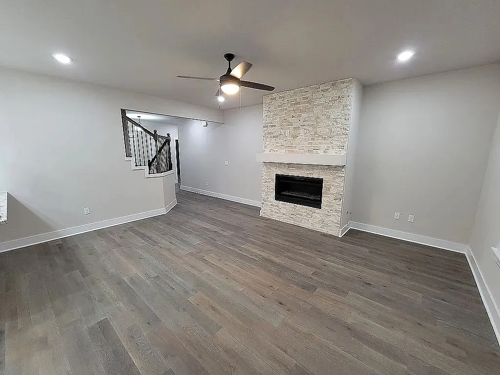 6 bed, 2991 sqft, $3,300 — Photo 4