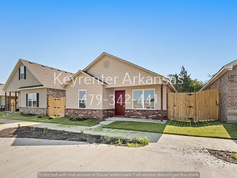 2476 N Raven Ln — Photo 2