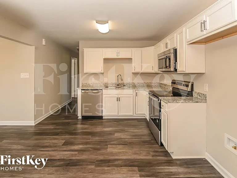 1903 Ashcraft Ave — Photo 8