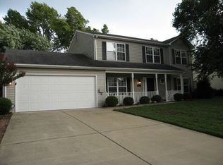333 Peach Tree Cres, Newport News, VA 23602