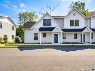138 Post, East Lyme, CT 06333