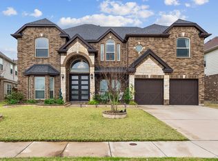 2671 Corona Dr, Grand Prairie, TX 75054