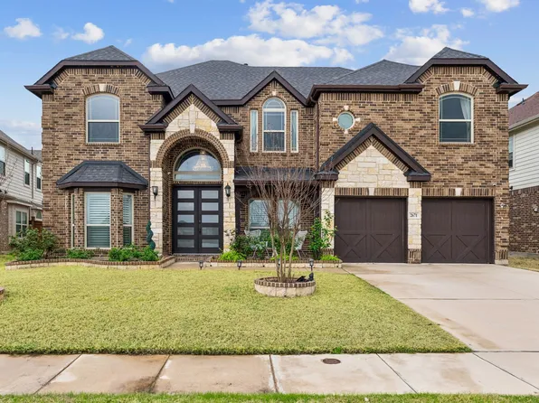 2671 Corona Dr, Grand Prairie, TX 75054