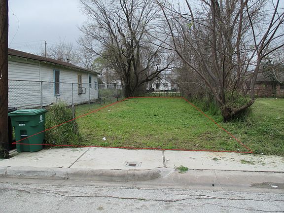 3rd image of 3511 Anita St
