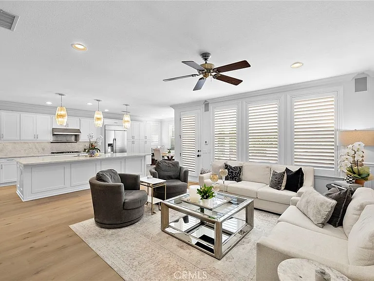 8 Victoria Ln — Photo 19
