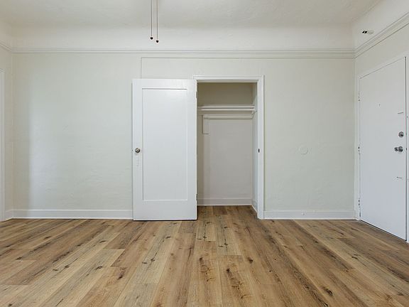 3rd image of 454 S Catalina St #105